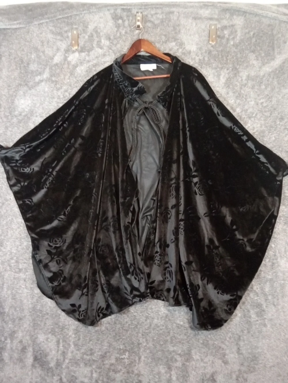 Alberto Capraro Black Burnout Velvet Floral Cape Batwing Gothic Renaissance